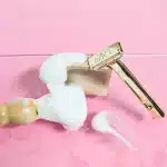 The Skin Replay twin-blade safety razor to prevent ingrown hair and razor bumps by skin replay